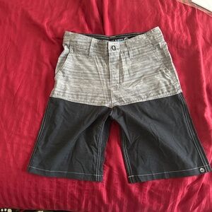 Free Planet Boys Gray and Black Colorblock Shorts Size 10